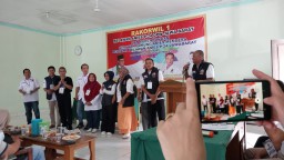 Relawan anies deklarasikan pemenang Pilpres 2024. (Memanggil.co/Husni Nursyaf)