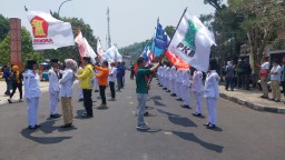 18 Parpol peserta pemilu 2024 melakukan kirab di Sumedang. (Jabar Menanggil/ Husni Nursyaf)