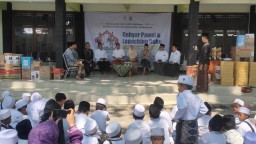 Momen HSN 2023, Ponpes Khozinatul Ulum Blora Luncurkan Buku 'Ngaji Bareng Abah Yai Muharror Ali'