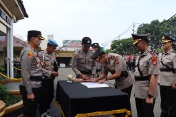 Sejumlah Pejabat Utama dan Kapolsek di Polres Sukabumi Kota Dirotasi