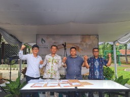 Pengembang Damara Village Bogor menyerahkan pengelolaan aset kepada warga. ( Jabar Memanggil/ IST)