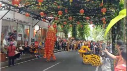 Puncak Perayaan Cap Go Meh di Kebun Raya Bogor Memukau Ribuan Pengunjung