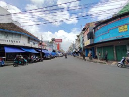 Pemkab Garut Berkomitmen Ciptakan Perkotaan Lebih Nyaman dan Teratur dengan Penataan PKL