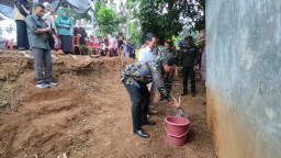 Menciptakan Masyarakat Hidup Bersih dan Sehat Pj. Bupati Resmikan SPAM di Desa Cilopang Cisitu