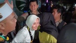 Kedatangan Jamaah Haji Kloter 8 Disambut Ribuan Penjemput Jamaah di Pusat Pemerintahan Sumedang.