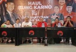 Ketua DPD PKS Kota Bogor, Atang Trisnanto mendatangi Kantor DPC PDI Kota Bogor, Minggu 30/06/2024, ( Jabar Memanggil/IST)