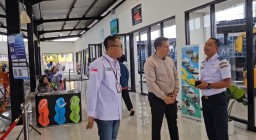 Mengenang Masa Lalu Sebagai Karyawan Bus, Bakal Calon Bupati Garut, Deden Galih Kunjungi Terminal Guntur
