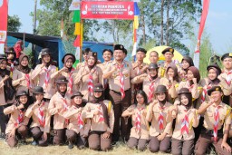 Cawagub Erwan Setiawan Buka Acara Kemah Terpadu di Kwaran Tanjungsari dan Jatinangor