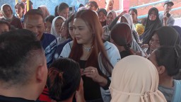 Anggota Komisi 4 DPRD Kota Bogor, Karina Soerbakti, saat melaksanakan reses di Kampung Lebak Wangi Paledang