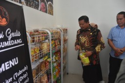 Ada Bazar UMKM di Terminal Ciakar Sumedang