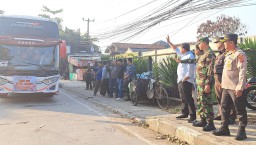 Peringati May Day, Bupati Sumedang Lepas Buruh ke Jakarta
