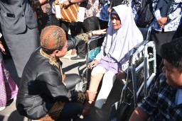 Momen Hardiknas 2025, Penyandang Disabilitas Dapat Bantuan Dari Baznas