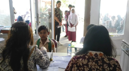 Dua warga Bandung menginisiasi pemberian makan bergizi gratis dan pemeriksaan kesehatan gratis bagi penyandang disabilitas