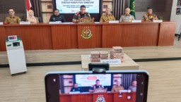 Kejari Sumedang Selamatkan Aset Daerah, Bupati Dony Beri Apresiasi
