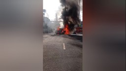 Angkot Mengangkut Jeriken Bahan Bakar Minyak Ludes  Terbakar, Sopir Mengalami Luka Serius