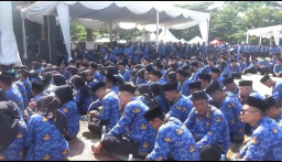 Bupati Sumedang Lantik 5.408 PPPK Paruh Waktu Tahun 2025