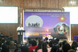 Bupati Dony: Natal Membawa Pesan Universal Tentang Cinta Kasih, Kedamaian, Dan Harapan Bagi Seluruh Umat Manusia