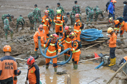 Tim SAR Gabungan Temukan 38 Bodypack Pada Hari Ketiga Pencarian Korban Longsor Cisarua Bandung