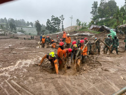 Tim SAR Temukan 10 Bodypack di Hari ke-8 Operasi, Total Evakuasi Capai 70