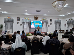 Rembug Sumedang: Bupati Dony Akui Tantangan Kemiskinan, Stunting, dan Jalan Rusak di Tahun Pertama Kepemimpinan