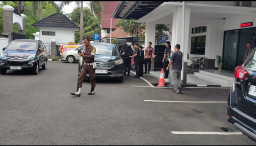 Kejari Sumedang Tetapkan Kadis Disparbudpora AM dan IR sebagai Tersangka Korupsi Retribusi Parkir dan Proyek PJU