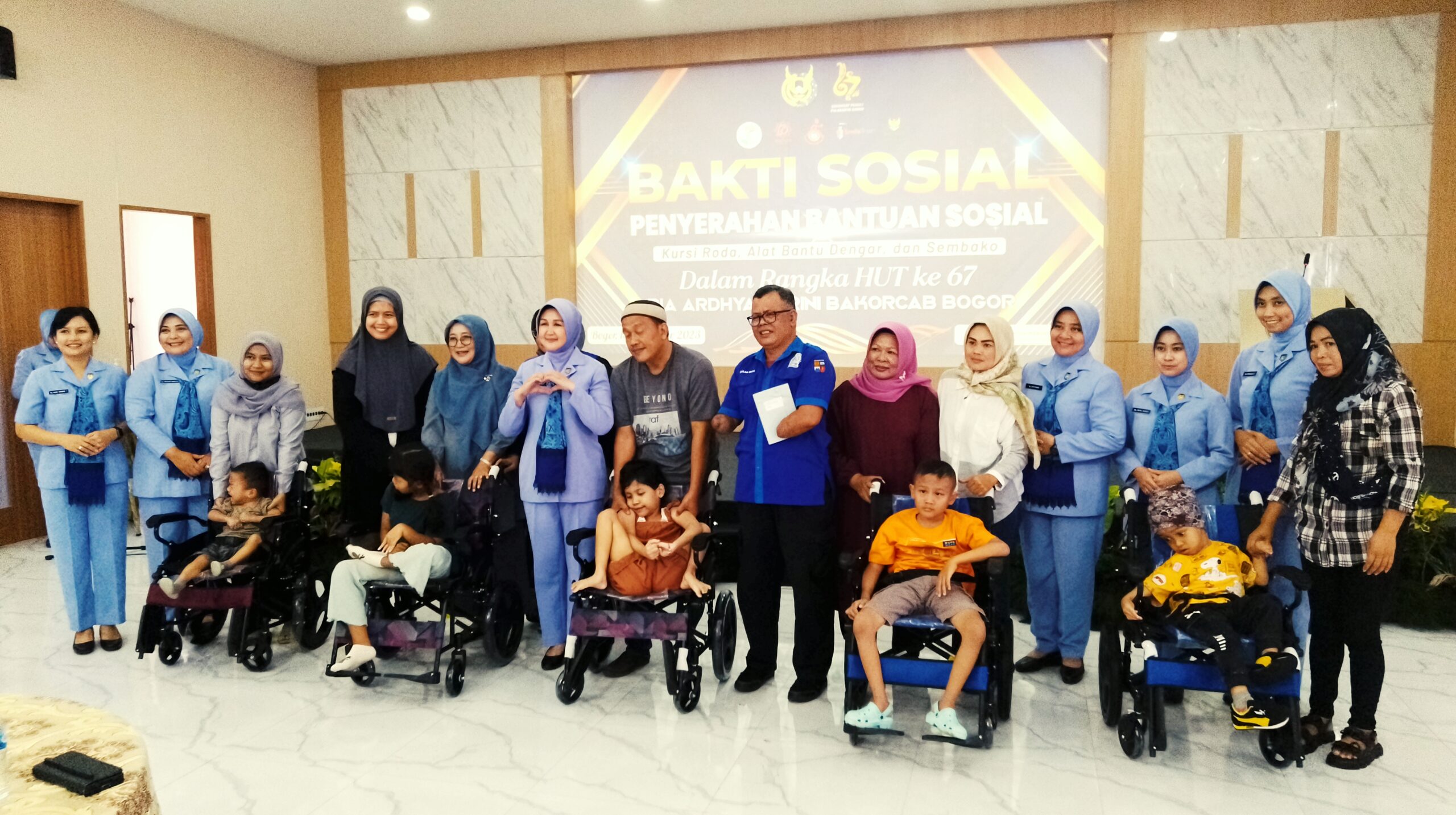 HUT Ke 67 Pia Ardhya Garini Lanud Atang Sendjaja Bogor Bagi-Bagi Kursi Roda dan Operasi Bibir Sumbing