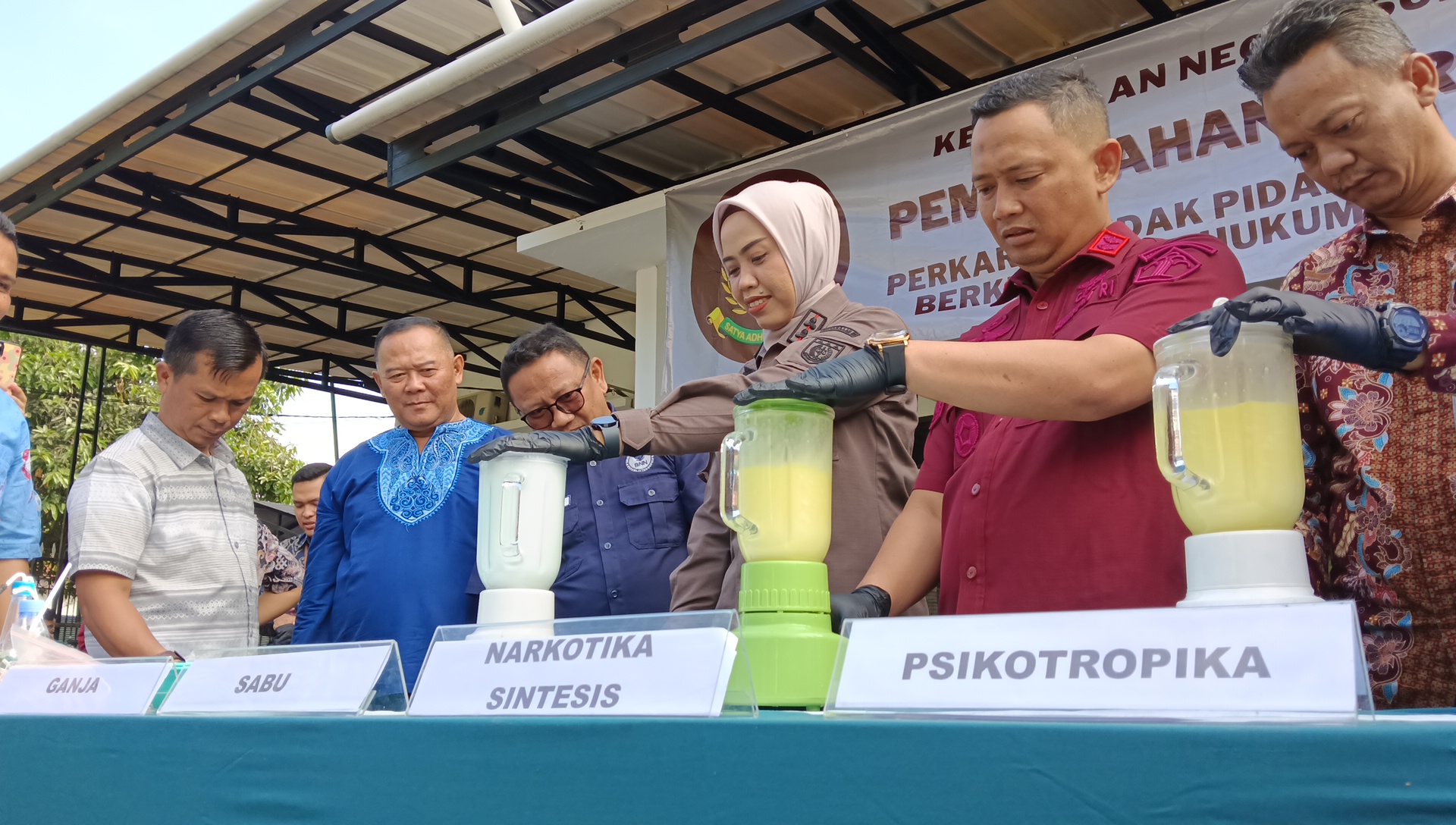 Kejari Sumedang Musnahkan Barang Bukti Narkoba Sebanyak 18 Perkara