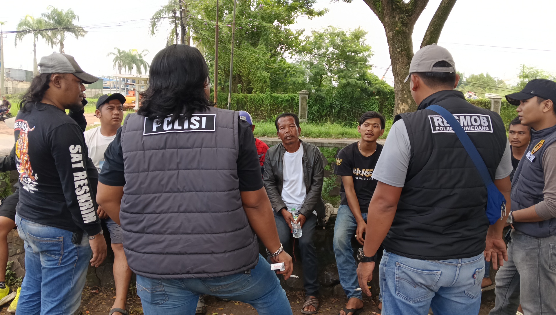 Polres Sumedang Razia Preman dan Juru Parkir Liar Diamankan Membawa Sajam dan Obat Terlarang