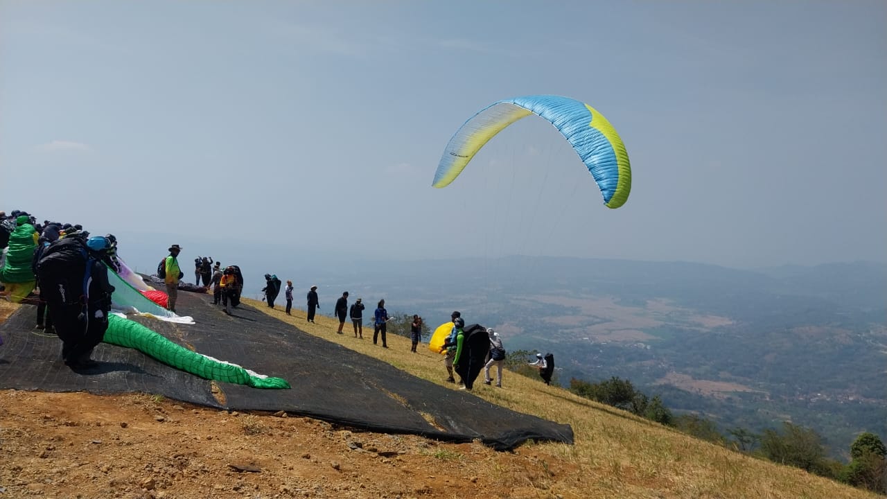 130 Pilot dari 17 Negara Siap Meriahkan West Java Paragliding World Championship