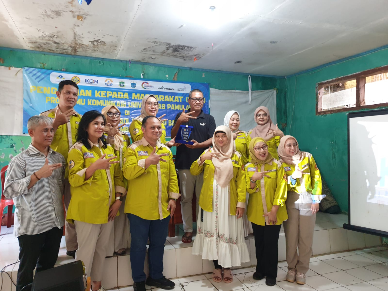 Fikom Unpam Gelar Penyuluhan Peningkatan Kesadaran Kritis Masyarakat Desa Wisata