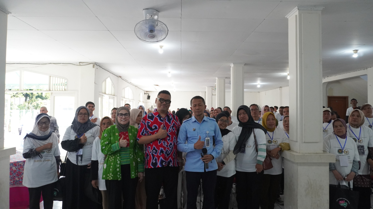 Uya Kuya Sosialisasikan MBG di Cipulir: Dorong Ekonomi Lokal dan Generasi Emas 2045