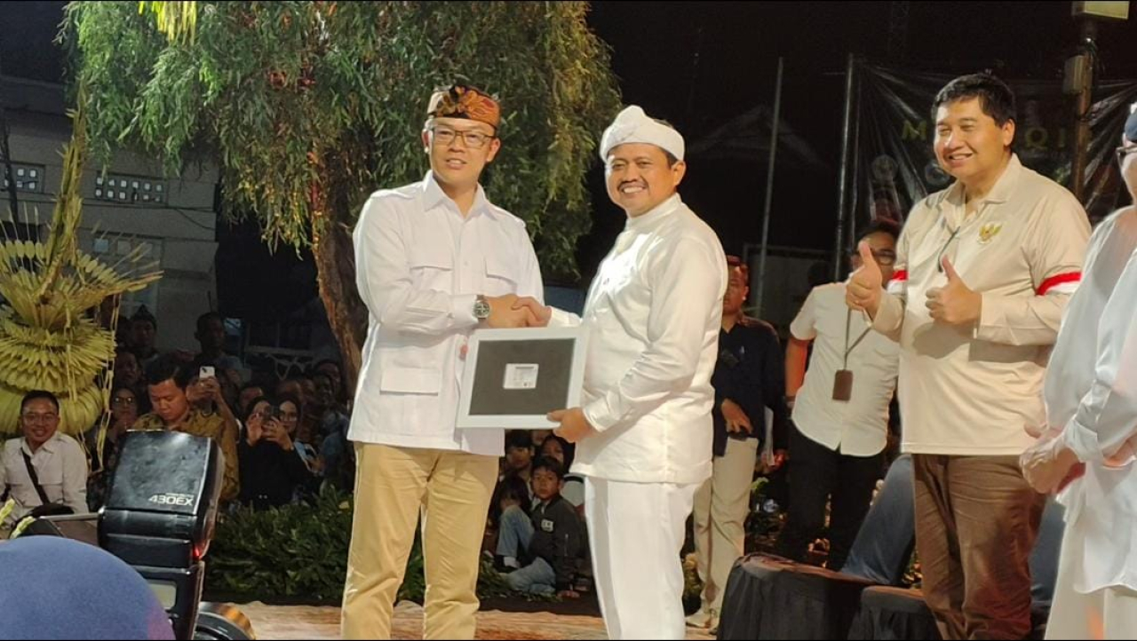 Bupati Sumedang Dony Ahmad Munir Resmi Gabung Gerindra, Deklarasi di Hadapan Ribuan Warga