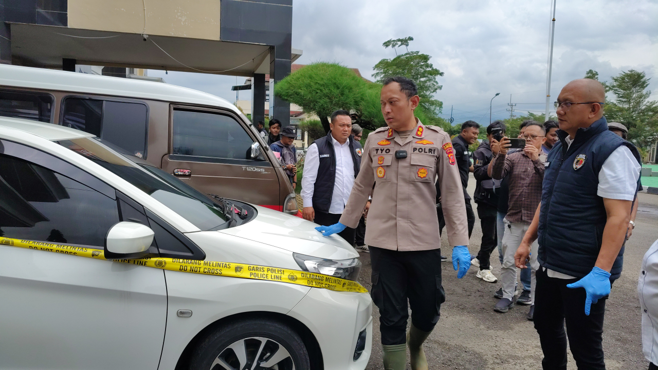 Polres Sumedang Tangkap Pelaku Pembunuhan Sadis di Girimukti, Modus Perdayaan Teman Sendiri